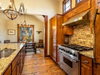 Central Location w/ Suncadia Pool Access - 3