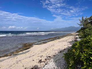 Moorea Fare Korail - 2