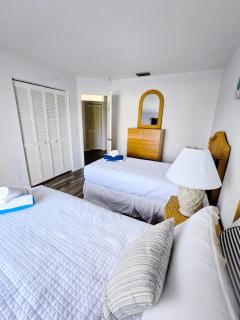 Stunning Views Intercoastal Waters Private Pool Game Room by Vacation Your Way - Marco Island - 6