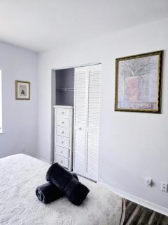 Stunning Views Intercoastal Waters Private Pool Game Room by Vacation Your Way - Marco Island - 3