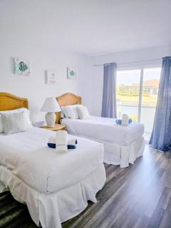 Stunning Views Intercoastal Waters Private Pool Game Room by Vacation Your Way - Marco Island - 2