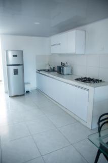 Alojamiento Nuevo, muy cerca de CC y Via al Aeropuerto - 8