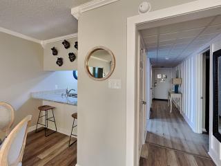 Edgewater Leeward #605 - 4