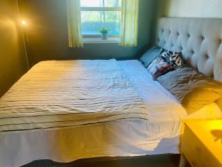 Beautiful and Cozy 3-Room house for Rent - 1