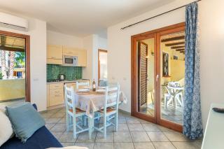 ISA-apartments with air conditioning and outdoor private space in residence with swimming-pool in Palau, only 150 meters from the sea - 6