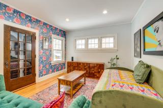 Eclectic Family Home in Minneapolis Dogs Welcome! - 5