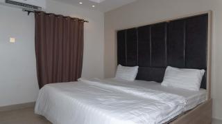 Oasis hotel and suites - 4