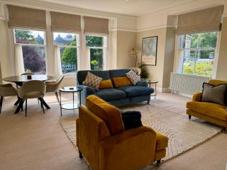 "The Circle" Luxury Apartment by Opera & Dome - 9