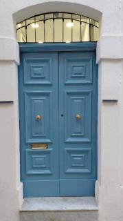 Modern Seaside Escape Sliema-Steps from the Beach - 9