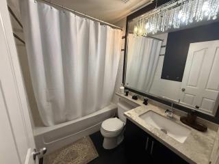 Extra Spacious with a King Bed Sauna Pool & Jacuzzi - 2