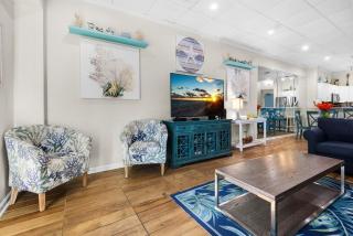 Sans Souci unit 207 - 2