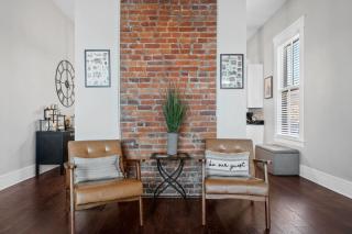 Derby & Bourbon Trail Homebase W Private Backyard - 3