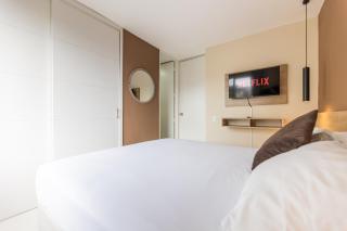 Central, Fast WIFI, AC & Poblado Views - 4