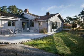 Cozy Home In Larvik With Unique Design Choices - 8