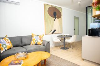 Ellipse Waterfall Premium Apartments - Blue - 8