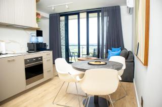 Ellipse Waterfall Premium Apartments - Blue - 4