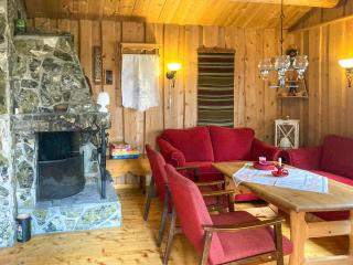 Simple Mountain Cabin Near Vinstra - 0