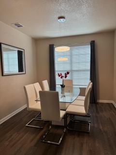 Near Sea World and Fiesta Texas! - 7