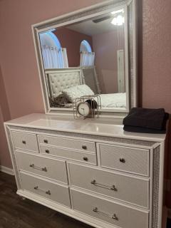 Near Sea World and Fiesta Texas! - 6