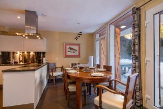 Chalet Glacier - Happy Rentals - 5