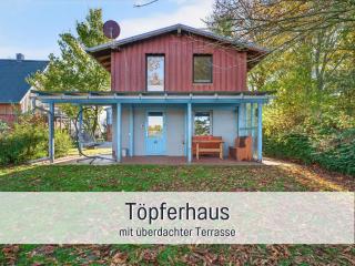 Ferienhaus Töpferhaus - strandnah, haustierfreundlich, Kaminofen, Garten, Platz für 3 Erwachsene, 2 Kinder - Steinberg - 0