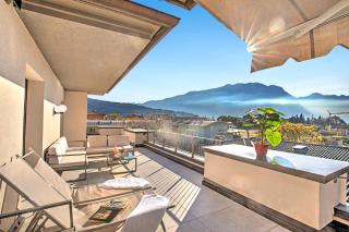 Antares150m from the Lake - Happy Rentals - 0