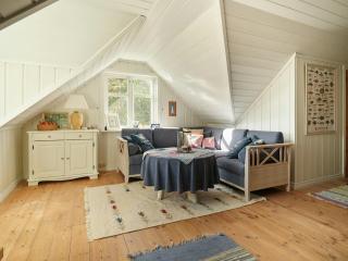 Beachfront Gem With Outdoor Kitchen In Hvaler - 1