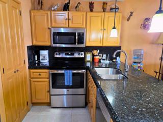 Coral Sunset Condo - 405 East Sonoran Spa - 7