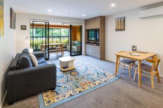 Cozy 1-Bed Apartment with Park Views, Sleeps 4 - 0