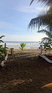 Cabaña de 2 plantas a metros del mar, con cocina, baño privado y hermosas vistas - 9