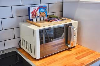 Harbour Apt Step to Beach Food - Princess Green 1 - 6