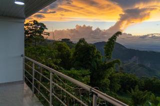 Casa con vista a la montaña en Manizales - 7