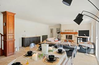 Provencal Villa With Pool In Collobrières - 4