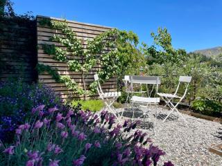 Studio B Style and tranquility in Wanaka NZ - 4