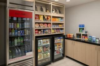 TownePlace Suites by Marriott Portland Airport - 5