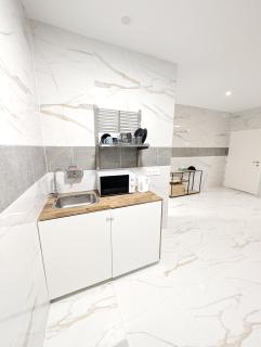 Comfortable Apartment in Lanstrasse Area BR1 - 3