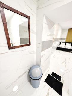 Comfortable Apartment in Lanstrasse Area BR3 - 4