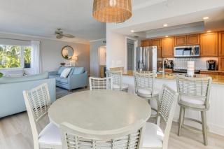 Waterfront Nokomis Condo Less Than Half Mile to Beach! - 2