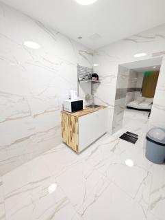 Comfortable Apartment in Lanstrasse Area BR4 - 3