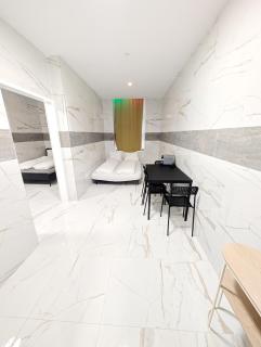 Comfortable Apartment in Lanstrasse Area BR4 - 0