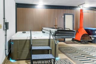 Ski, Golf and Hike Spacious Dover Retreat! - Dover - 2