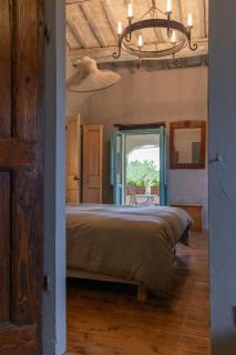 Historic Farmhouse With Loggia In Cortona - 5