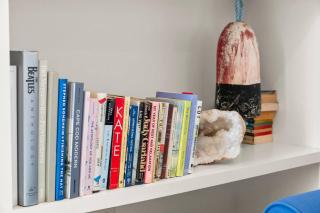 West End Nest - Deck + Bayview + Parking | Sleep 4 - 5