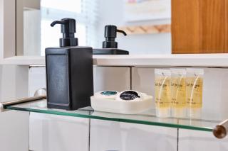 Harbour Apt for 7 Steps to Beach- Princess Green 4 - 6