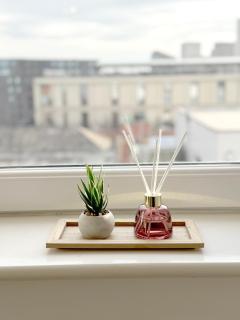 Joyful Group City Living 2- Bed Apartment near Piccadilly - 1
