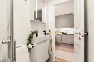 Modern and cozy apartment ONLY 5 minutes from City Center - 2