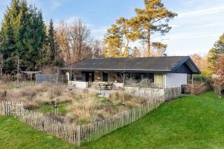 Architect-Designed House With Views Near Hornbæk - 0