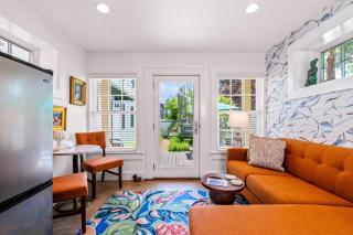 Tiny House Living + Parking | Near West End Beach - 1