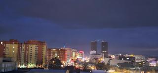 The Horizon Loft Scenic Views & Private Garage - 1