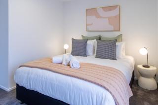 Central City Walk to Stadium Dining Shopping - 6